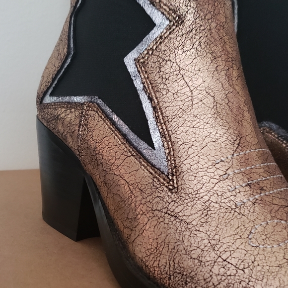 NEW Pointy Toe Stack Block Heel Western Curved Mid Ankle Booties Boots Rose Gold - Picture 3 of 3